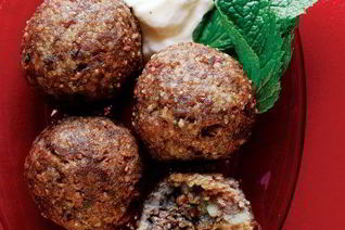 Кеббе из говядины, баранины и булгура