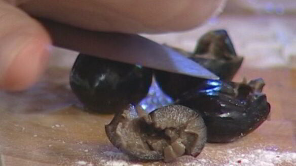 ШАГ 7. кролик с оливками