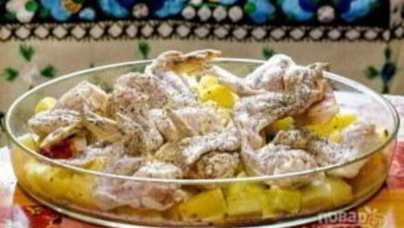 ШАГ 3. крылья куриные с картошкой в духовке