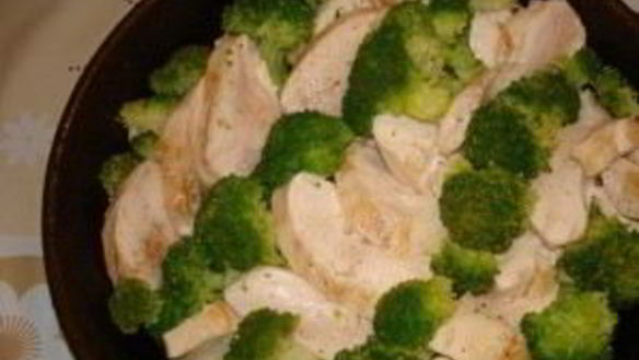 ШАГ 3. куриное филе с брокколи в сливочном соусе