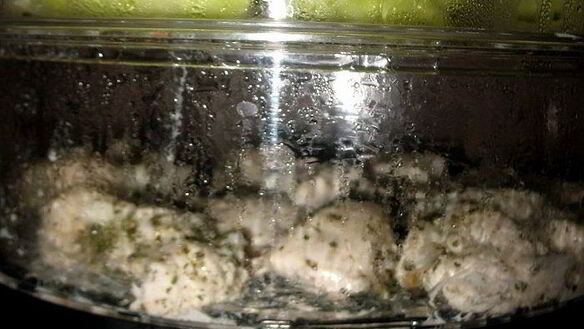 ШАГ 3. курица на пару