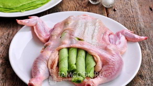 ШАГ 13. курица по-царски, фаршированная блинами