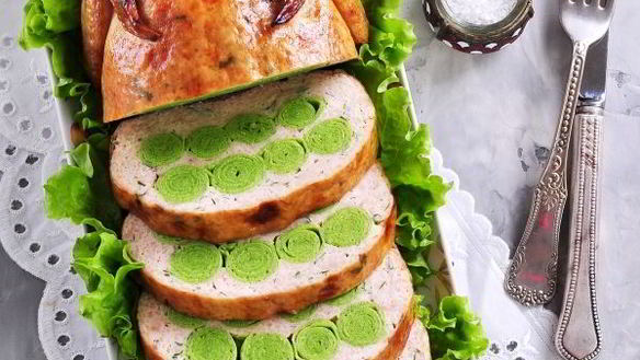 ШАГ 23. курица по-царски, фаршированная блинами