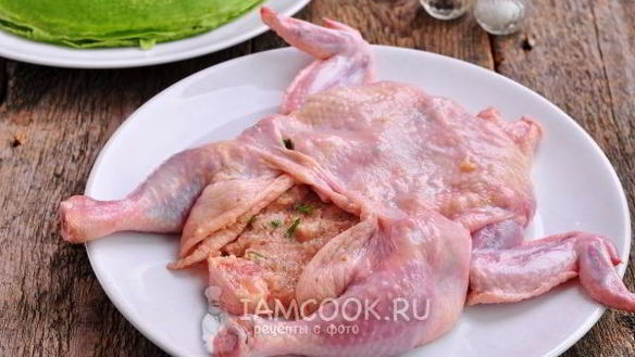 ШАГ 12. курица по-царски, фаршированная блинами