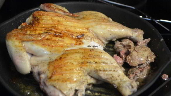 ШАГ 4. курица под кирпичом