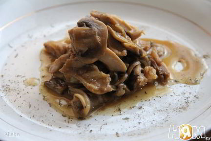 Курица с грибами и лимоном