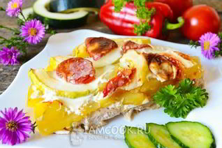 Курица с кабачками и картошкой в духовке