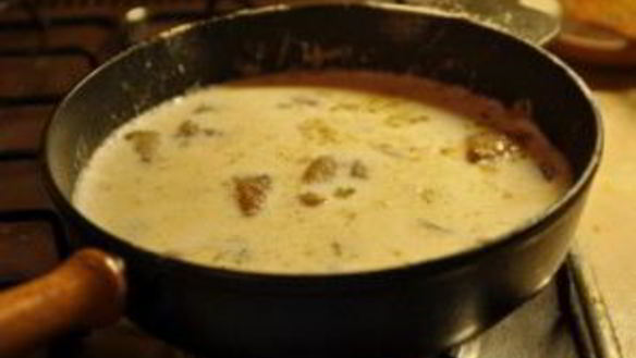 ШАГ 7. мясо кусочками на сковороде