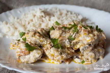 Мясо с грибами в сметане