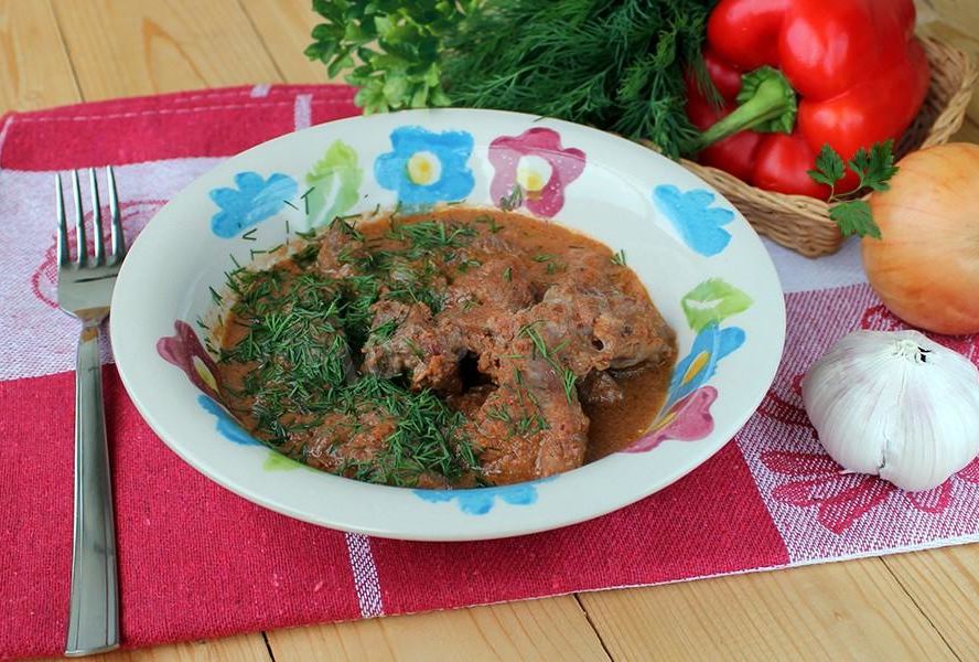 Мясо с подливкой в мультиварке