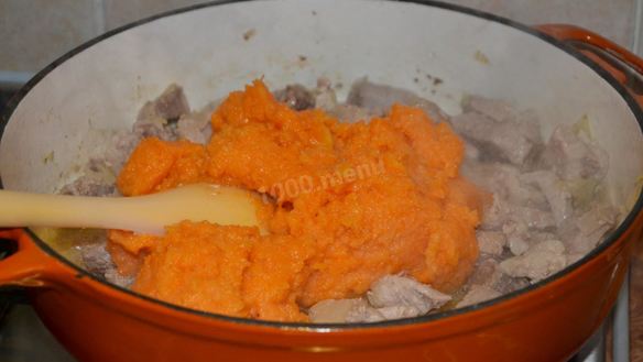 ШАГ 6. мясо в тыквенном соусе