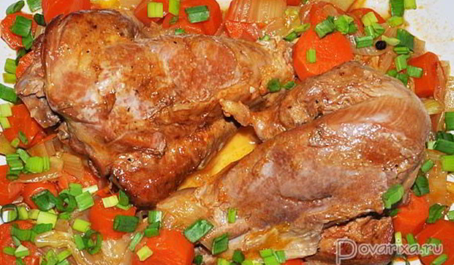 Рецепт ножки индейки, тушенные с овощами