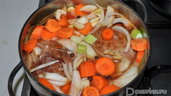 ШАГ 5. ножки индейки, тушенные с овощами