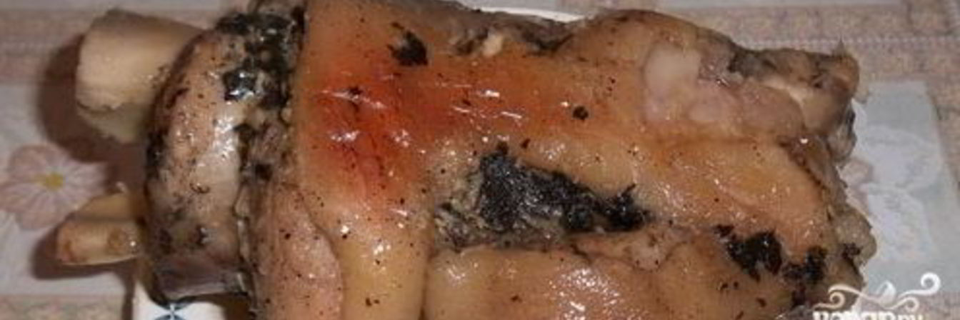 Рулька в фольге в мультиварке