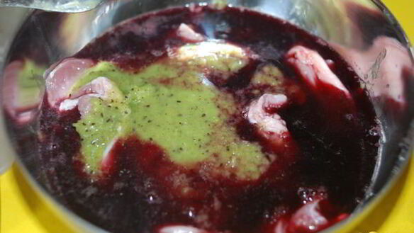 ШАГ 3. свинина под фруктовой шубкой