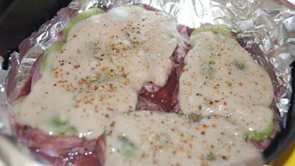 ШАГ 10. свинина под фруктовой шубкой