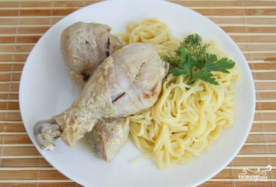 Тушеная куриная голень