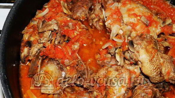 ШАГ 11. тушеная утка с грибами