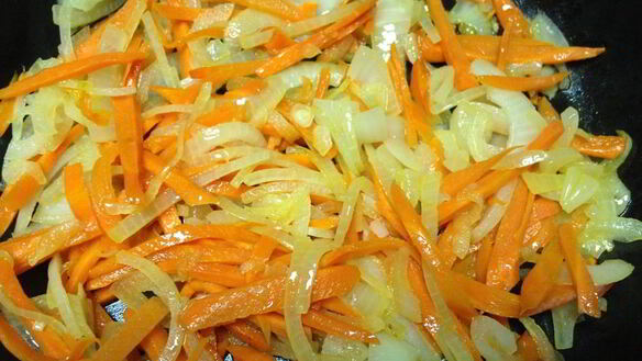 ШАГ 5. тушеные куриные сердечки