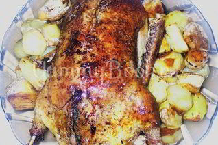 Утка фаршированная грибами и картофелем