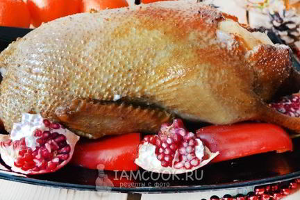 Утка в духовке с картошкой