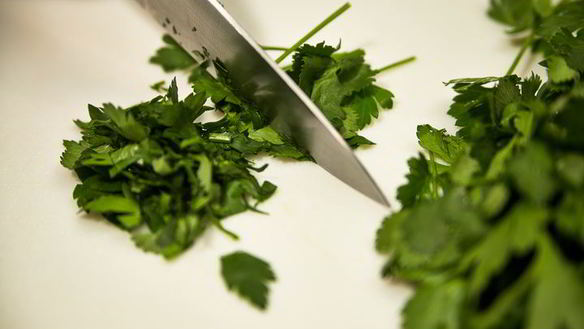 ШАГ 6. ягненок с айвой в винном соусе