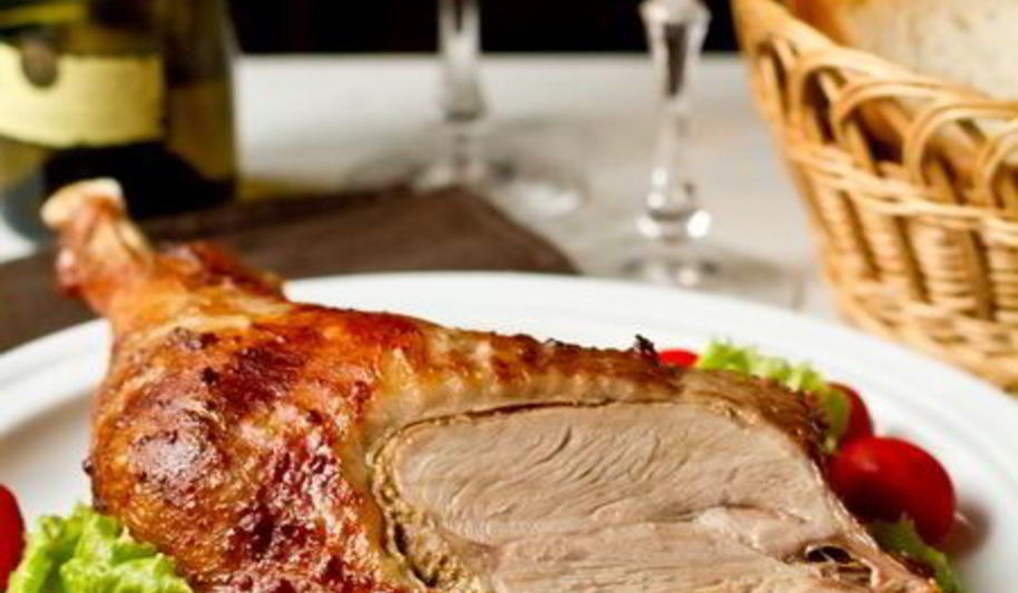 Рецепт запеченная ножка индейки в пряном маринаде