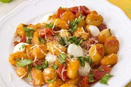 Ньокки с овощным соусом