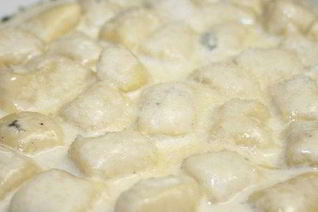 Ньокки в сливочном соусе с беконом