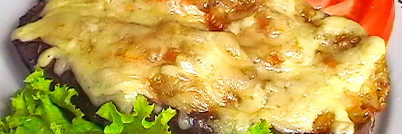 Баклажаны, фаршированные овощами