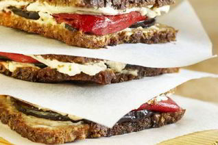 Баклажаны панини, обжаренные на гриле