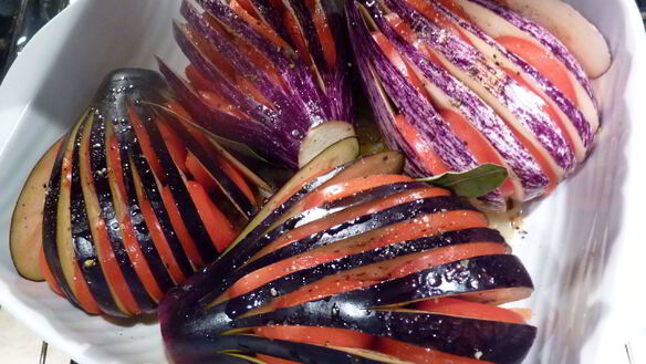 ШАГ 4. баклажаны запеченные с помидорами