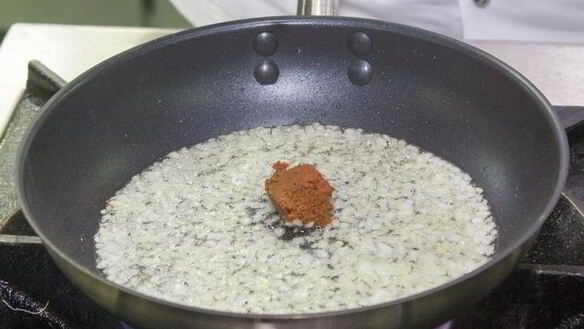 ШАГ 4. белая фасоль с помидорами