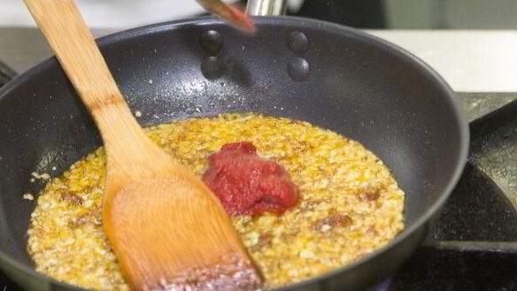 ШАГ 5. белая фасоль с помидорами