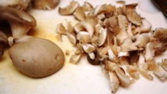 ШАГ 2. фаршированный лук мясом