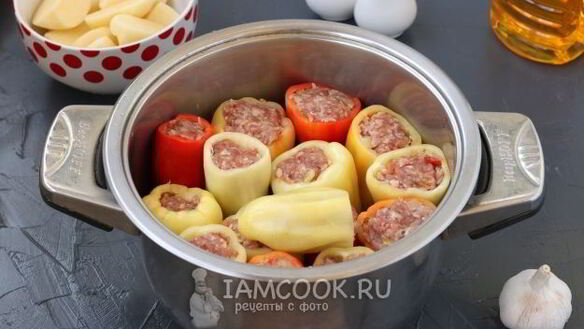 ШАГ 15. фаршированный мясом перец с картофелем