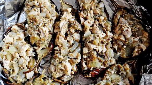 ШАГ 5. фаршированные баклажаны под сырной корочкой