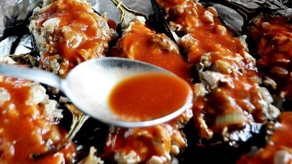 ШАГ 6. фаршированные баклажаны под сырной корочкой