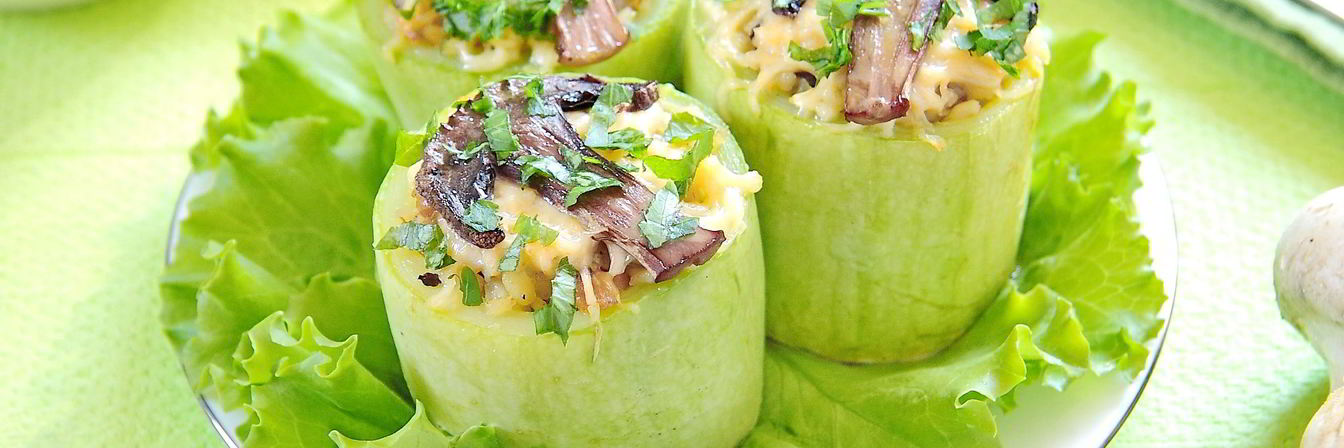 Кабачки, фаршированные булгуром и грибами
