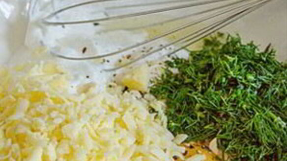 ШАГ 2. кабачки, запеченные с яйцом и сыром