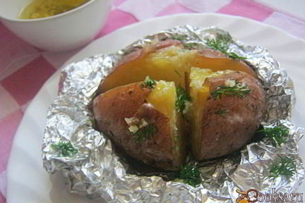 Картофель запеченный в фольге
