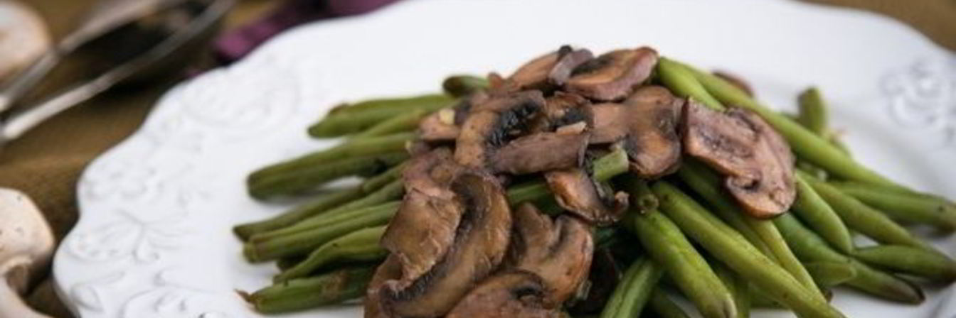 Стручковая фасоль с грибами
