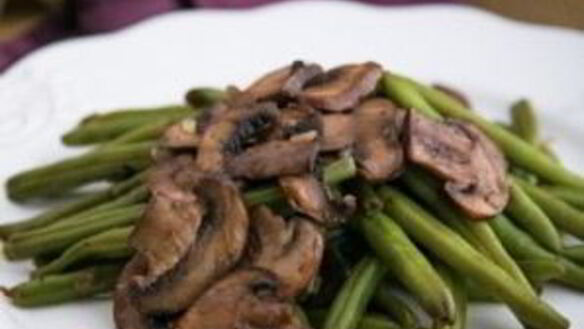 ШАГ 7. стручковая фасоль с грибами