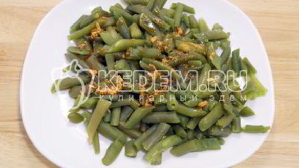 ШАГ 4. стручковая фасоль с кедровыми орешками