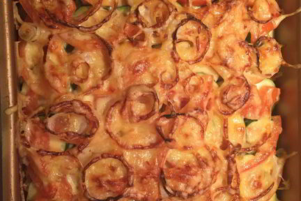 Цукини, запеченные с помидорами и сыром