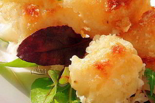 Цветная капуста, запеченная под сырным соусом