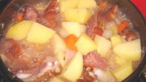 ШАГ 5. тушеная картошка с копчеными ребрышками