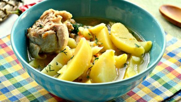 ШАГ 3. тушеный картофель с куриным мясом