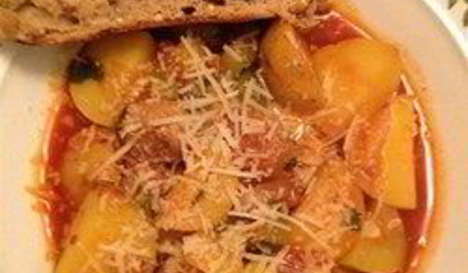 Рецепт тушеные кабачки с колбасками