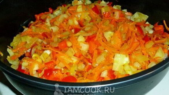 ШАГ 5. тыква, тушенная со сладким перцем